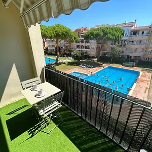 1 Chambre Climatise Avec 3 Piscines A 200 M De La Plage , Ampuriabrava España